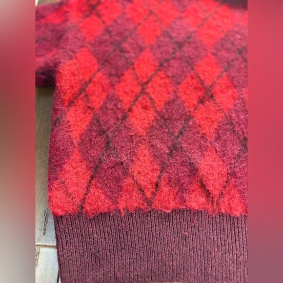 Zara Size S Red Knit Long Sleeve Sweater Chevron Argyle, Ribbed Hem & Cuffs - Picture 3 of 16